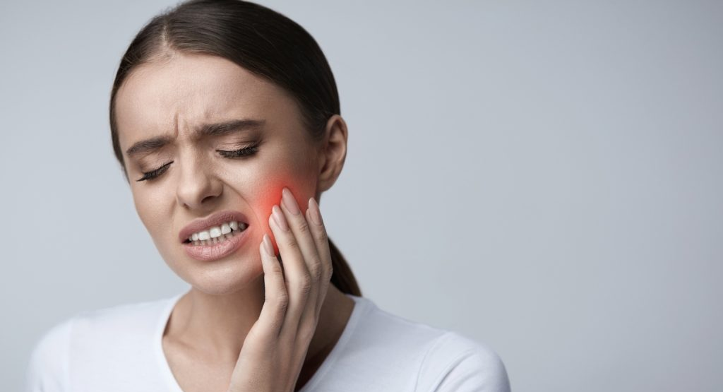 A Toothache Or A Sinus Pain? How To Tell - UDENZ - MENA DENTAL PLATFORM