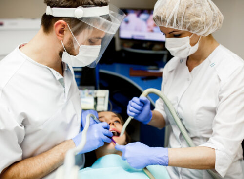What is an Oral & Maxillofacial Surgeon