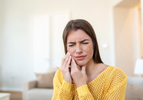 How Do I Stop Tooth Pain?
